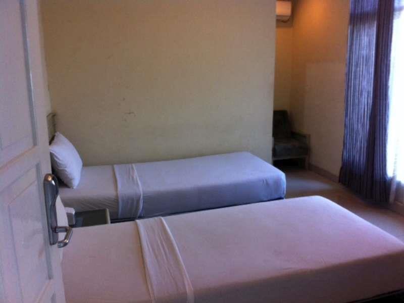 Hotel Gemilang Bandung Bagian luar foto